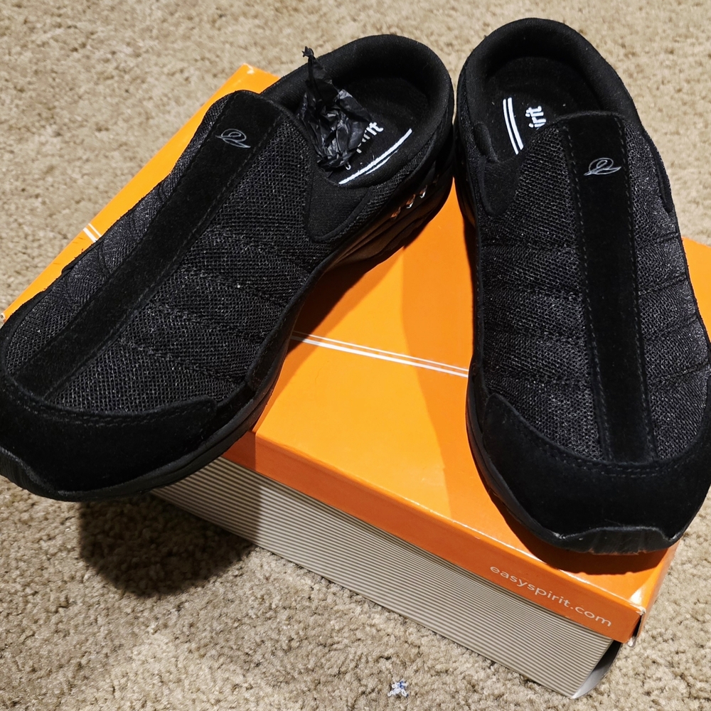 Easy Spirit Women's Slip-On Walking Shoes - Black